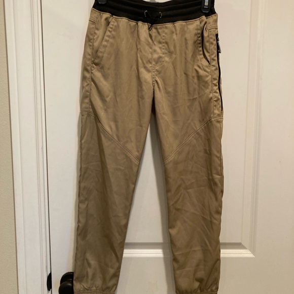 Boys medium (10/12) Multi-Color Shorts Set and Wrangler pants (12) - Picture 3 of 16